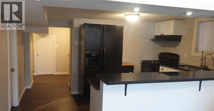 LOWER-702 Lincoln Road, Windsor, ON, N8V 2G7 - 3