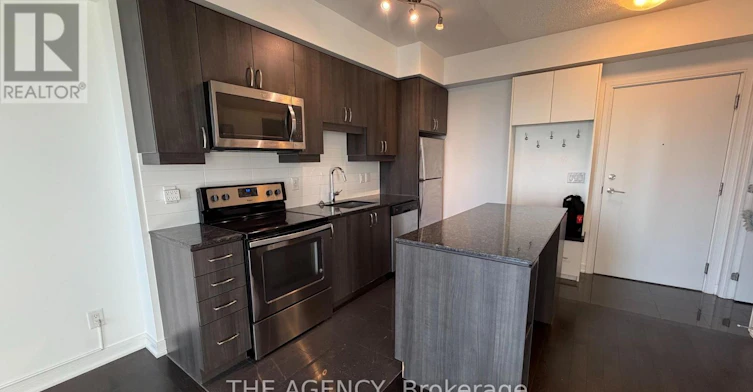 1113-9201 Yonge Street, Richmond Hill, ON, L4C 1H9 - 3