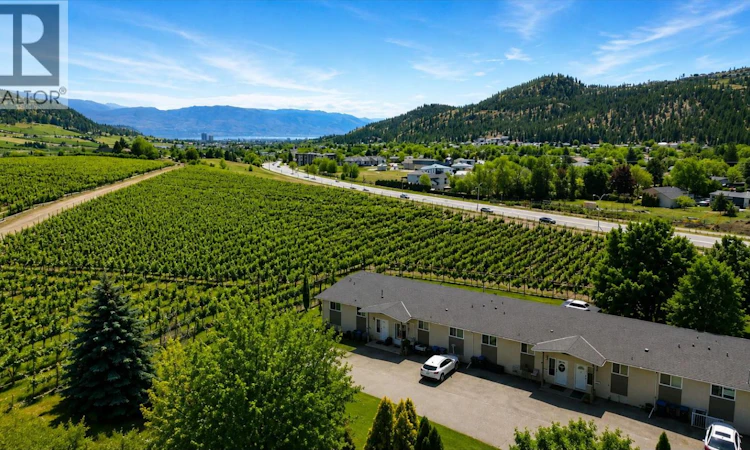 3-2161 Scenic Road