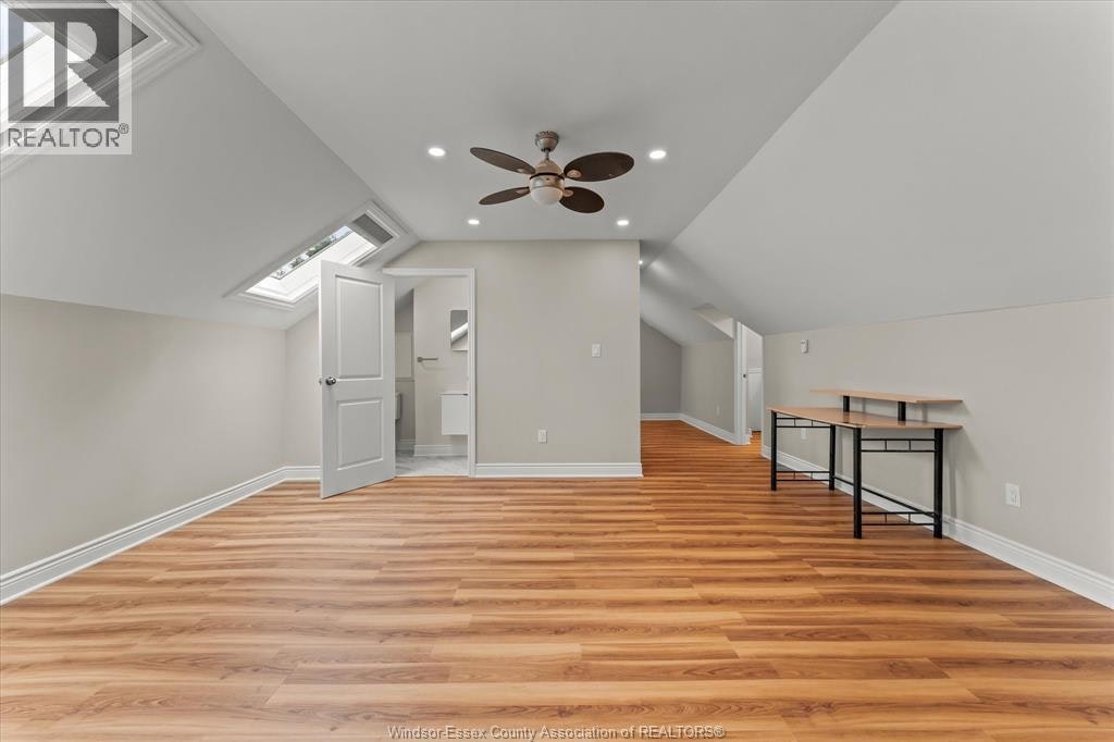 MAIN-4531 Pleasant Place, Windsor, ON, N8Y 2E9 - 10