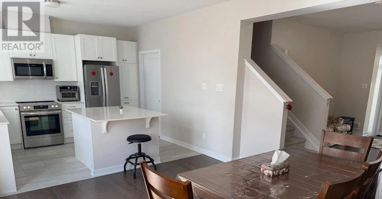 208 Falsetto Street, Ottawa, ON, K1W 0S2 - 12