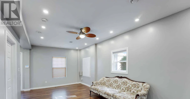 2971 Portage Road, Niagara Falls, ON, L2J 2J6 - 3
