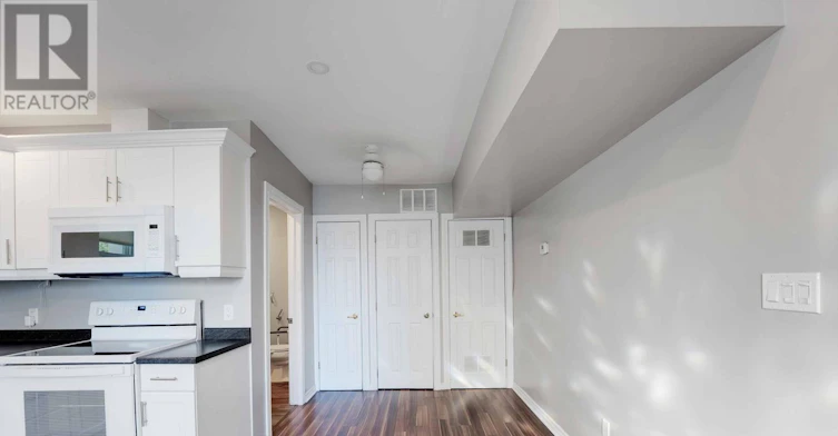 2971 Portage Road, Niagara Falls, ON, L2J 2J6 - 5