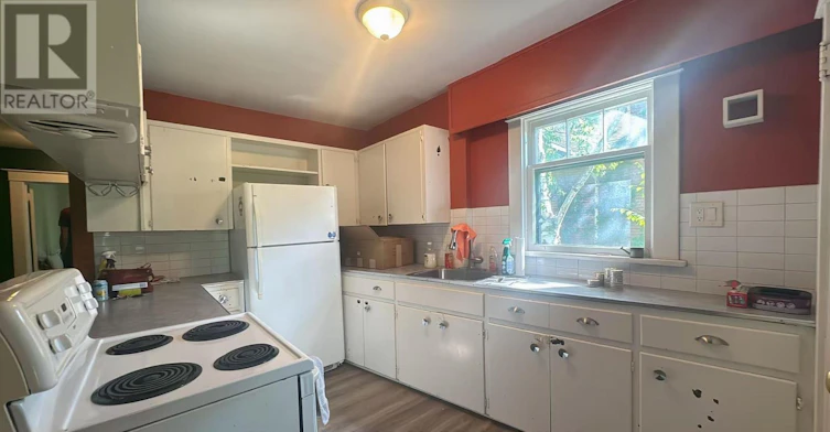 2-5 College Street, St. Catharines, ON, L2R 2W6 - 7