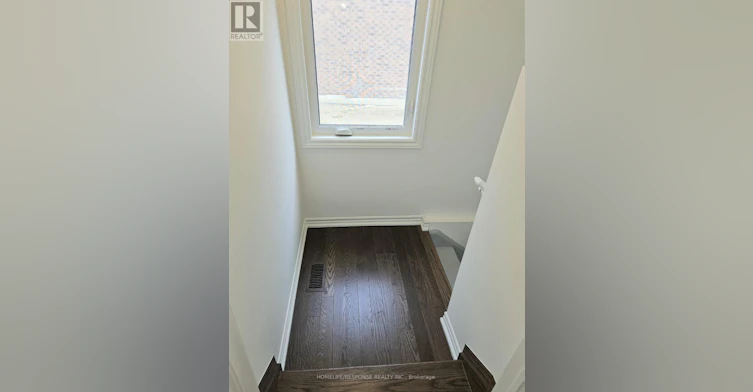 16 Oak Trail WEST, Barrie, ON, L9J 0L1 - 24