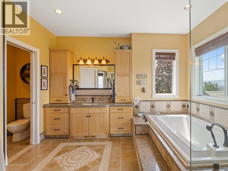 1052 Webster Road, Kelowna, BC, V1P 1C2 - 38