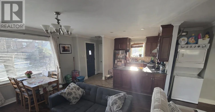 UPPER-36 Noranda Drive, Toronto, ON, M6M 2X9 - 4