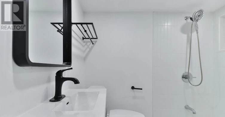 LOWER-1224 Lansdowne Avenue, Toronto, ON, M6H 3Z8 - 8