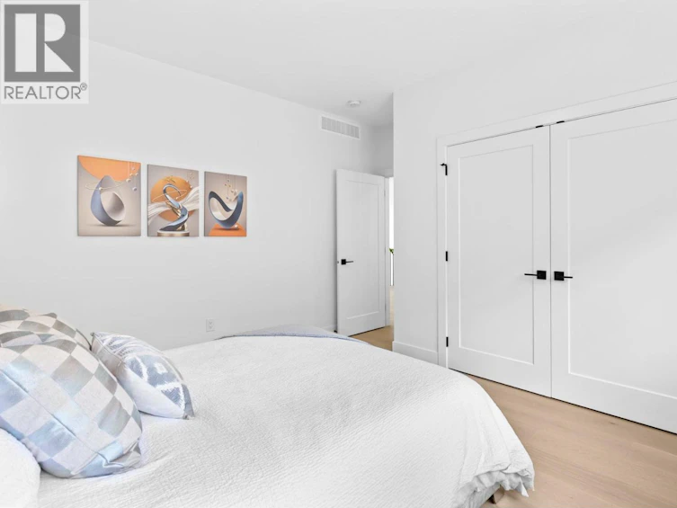 437 Vision Court, Kelowna, BC, V1W 0C4 - 43