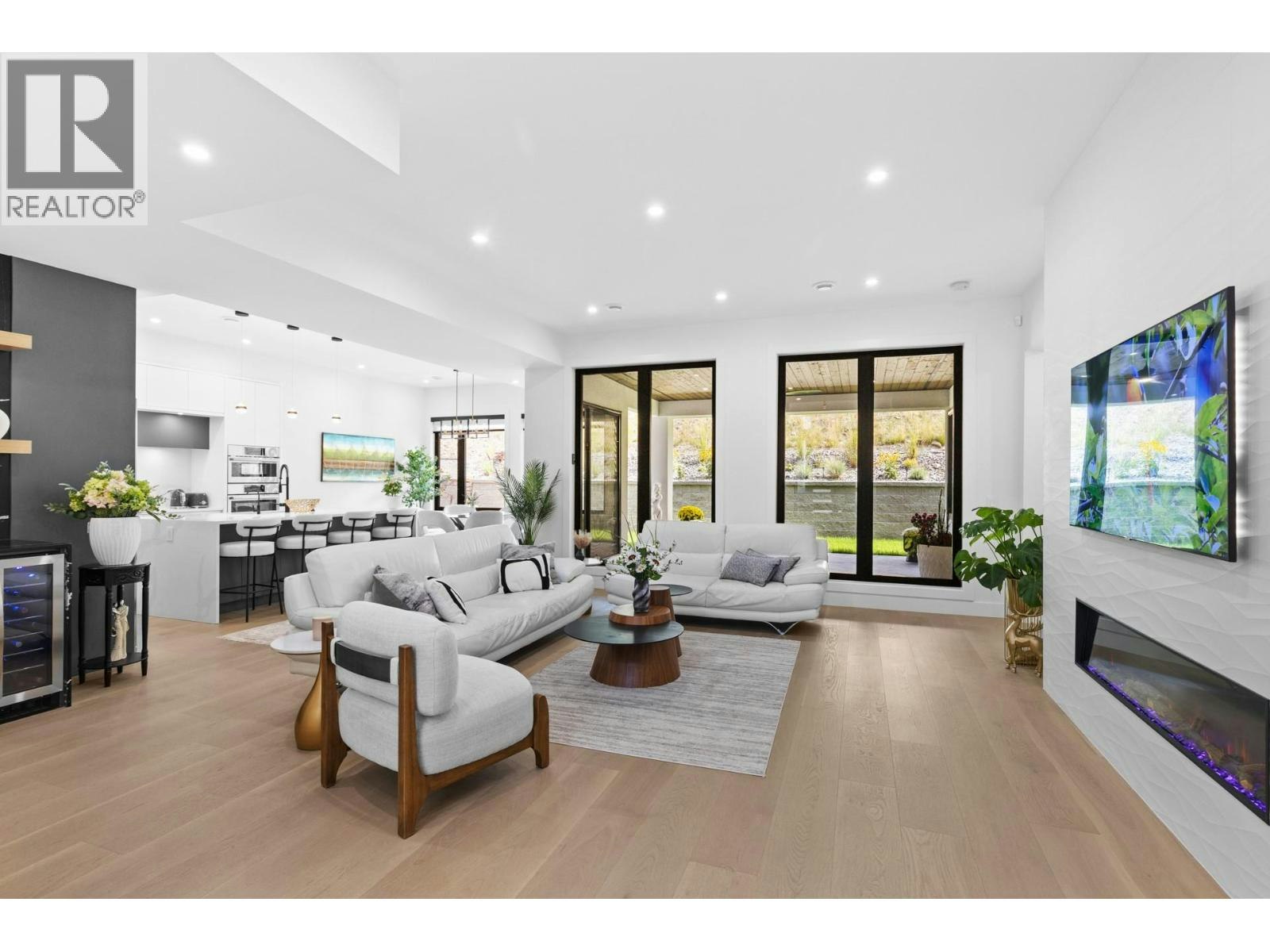 437 Vision Court, Kelowna, BC, V1W 0C4 - 10