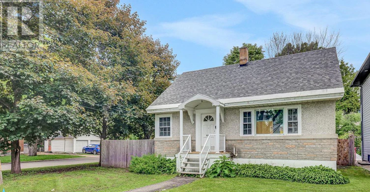 229 Daniel Avenue, Ottawa, ON, K1Y 0C7 - 4