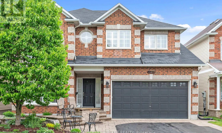 245 Lucinda Crescent