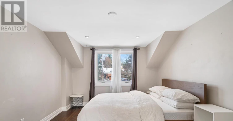 289 Burnett Avenue, Toronto, ON, M2N 1W2 - 15