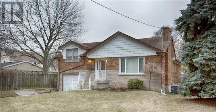 289 Burnett Avenue, Toronto, ON, M2N 1W2