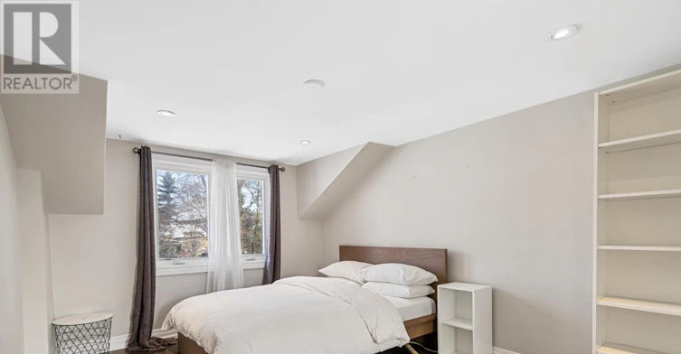 289 Burnett Avenue, Toronto, ON, M2N 1W2 - 19