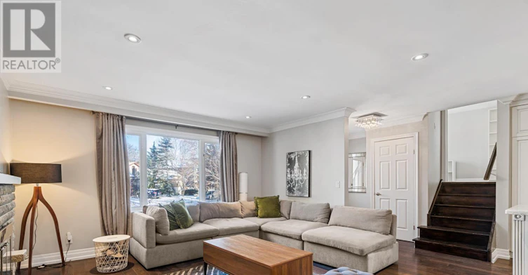 289 Burnett Avenue, Toronto, ON, M2N 1W2 - 11