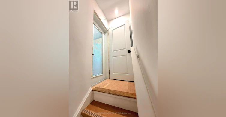 BASEMENT-110 Woodpark Place, Newmarket, ON, L3Y 3P6 - 3