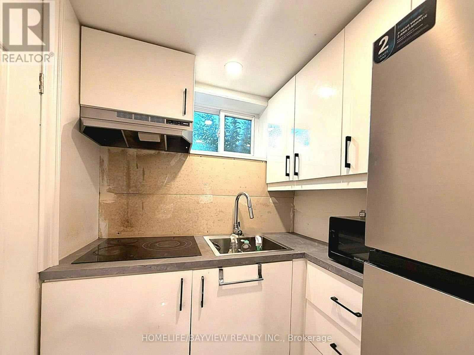 BASEMENT-110 Woodpark Place, Newmarket, ON, L3Y 3P6 - 11
