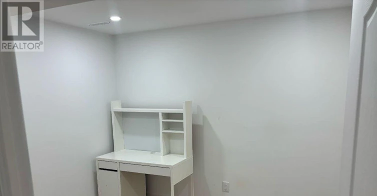BASEMENT-110 Woodpark Place, Newmarket, ON, L3Y 3P6 - 9