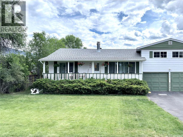 482 Sixth Avenue, Midway, BC, V0H 1M0