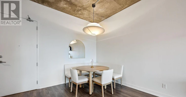 403-60 Bathurst Street, Toronto, ON, M5V 2P4 - 12