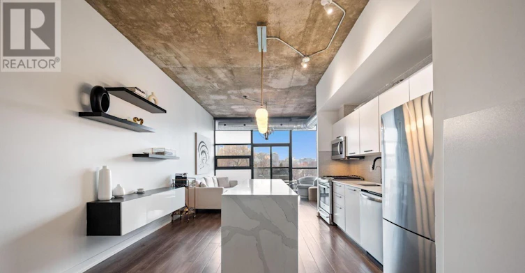 403-60 Bathurst Street, Toronto, ON, M5V 2P4 - 8