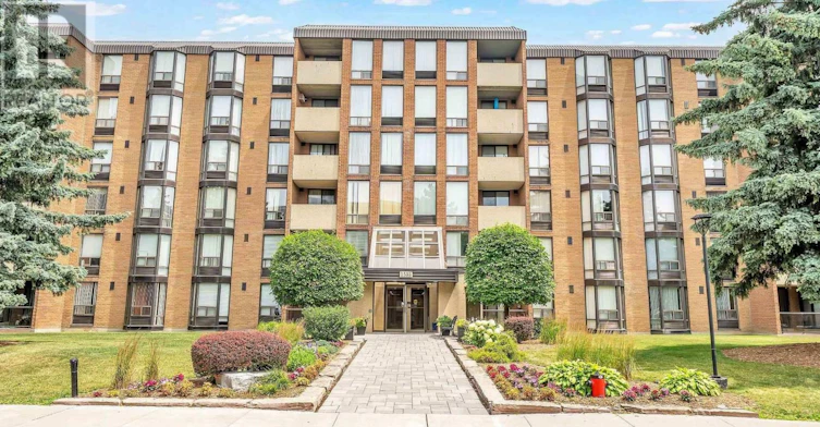 610-1535 Diefenbaker Court, Pickering, ON, L1V 3W2