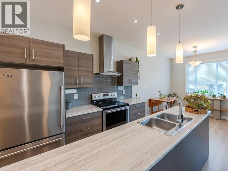 102-457 Nelson Avenue, Penticton, BC, V2A 2L3 - 9