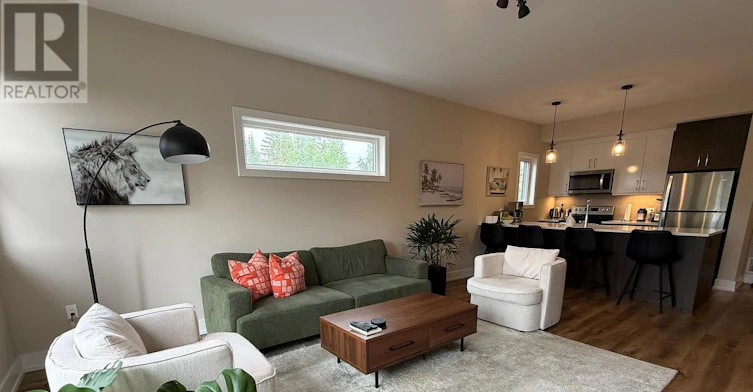 3-696 Roosevelt Avenue, Ottawa, ON, K2A 2A7 - 3