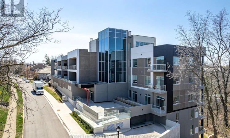 401-77 Yates Street