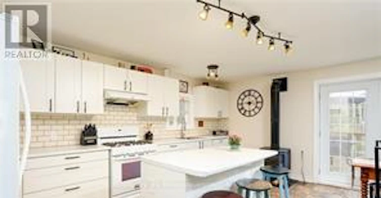 435 Napier Street, Collingwood, ON, L9Y 3T8 - 11