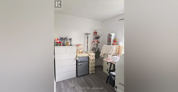 555 Wellington Street W, Aurora, ON, L4G 6J7 - 7