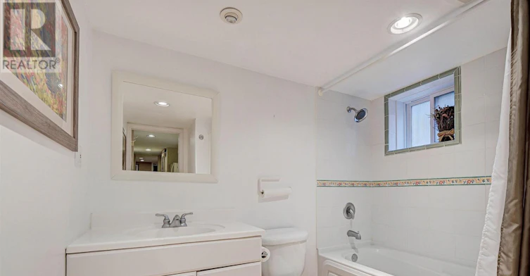 884 Royal York Road, Toronto, ON, M8Y 2V6 - 24