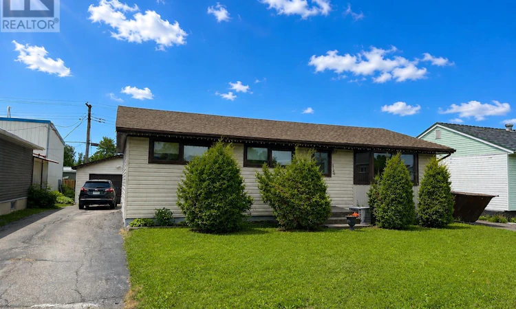128 Dickenson Road