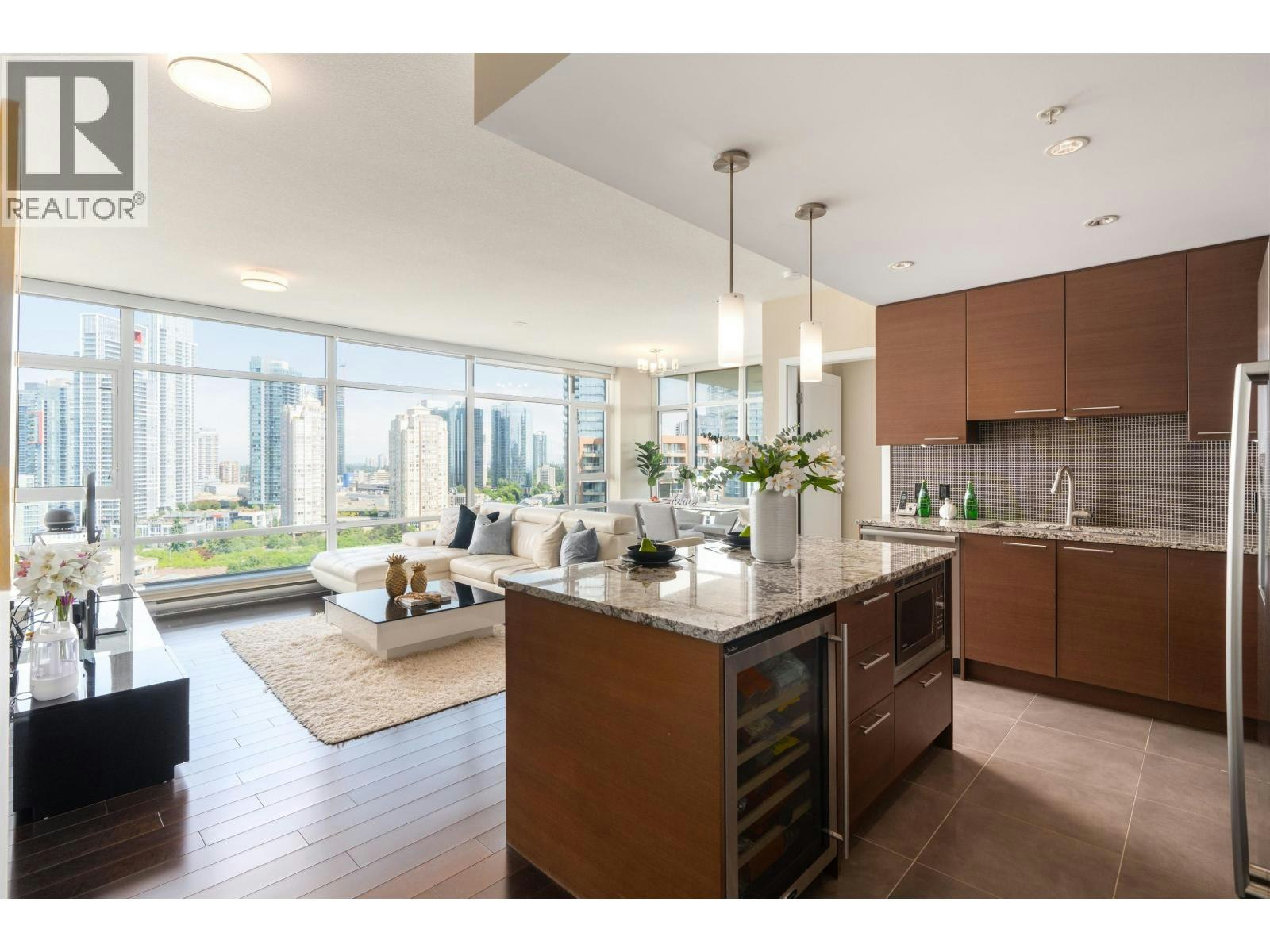 1705-6168 Wilson Avenue, Burnaby, BC, V5H 0B2