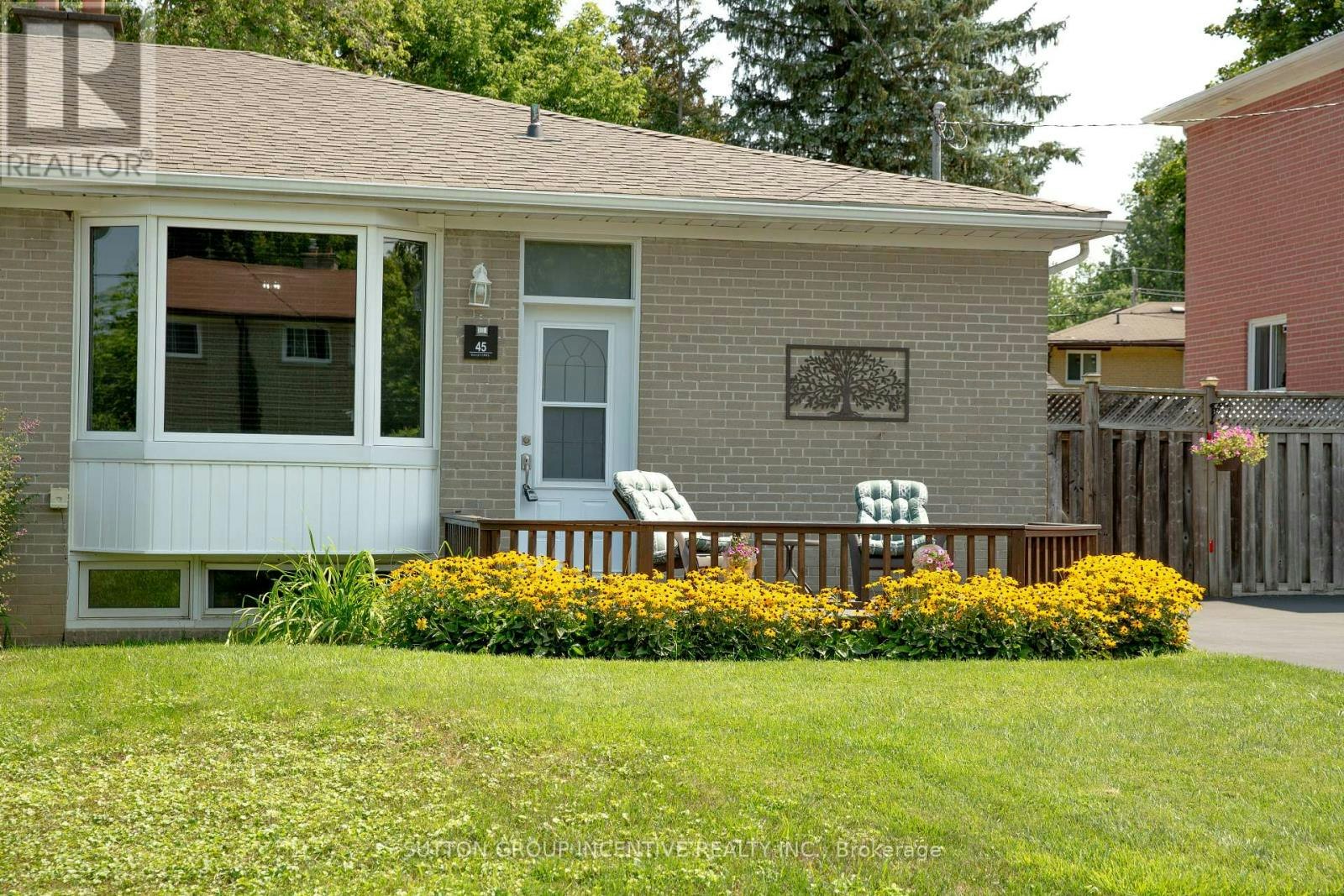 45 Bailey Crescent, Aurora, ON, L4G 2B2