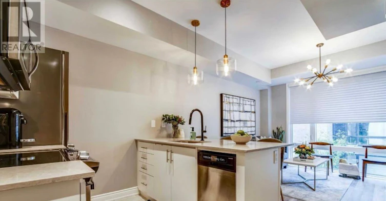 66-28 Fieldway Road, Toronto, ON, M8Z 0E3