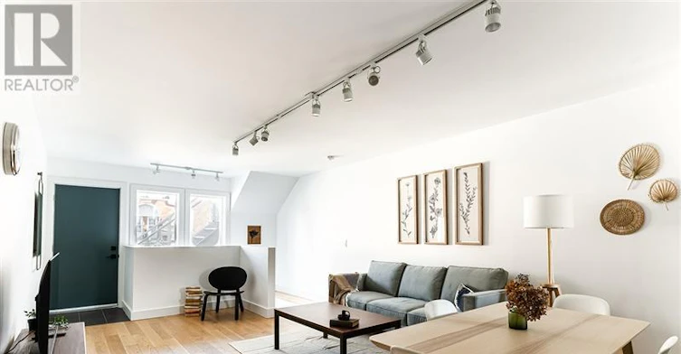 MAIN-278 Campbell Avenue, Toronto, ON, M6P 3V6 - 3