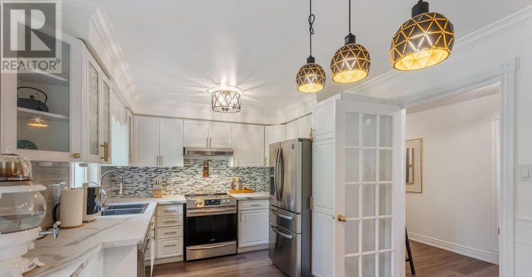 17 Beckett Avenue, East Gwillimbury, ON, L9N 1E6 - 7