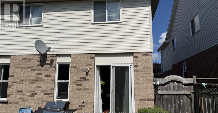 11 Berry Moss Street, Kitchener, ON, N2E 3V1 - 14