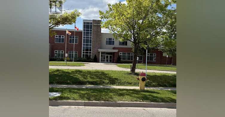 11 Berry Moss Street, Kitchener, ON, N2E 3V1 - 25