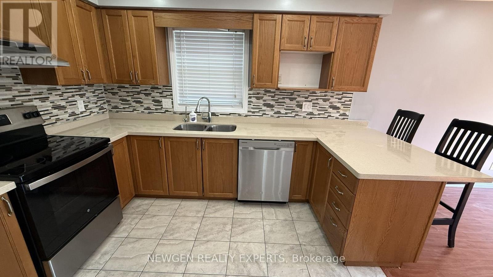 11 Berry Moss Street, Kitchener, ON, N2E 3V1 - 10