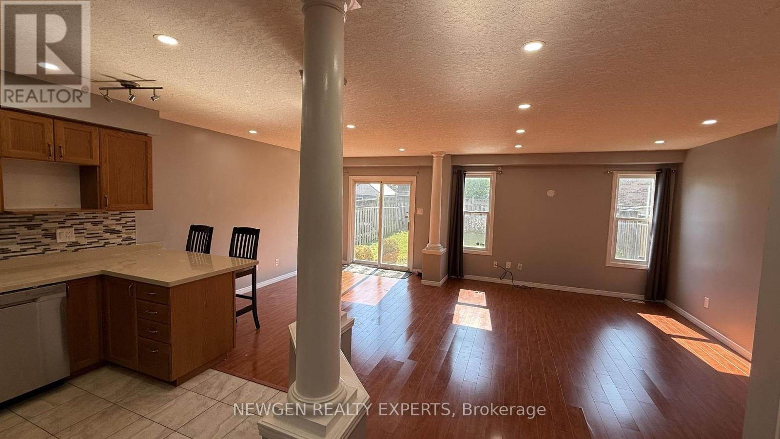 11 Berry Moss Street, Kitchener, ON, N2E 3V1 - 12
