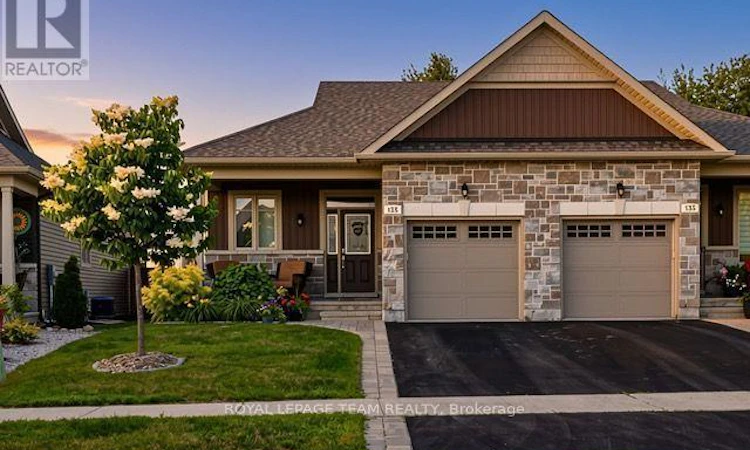 135 Tradewinds Crescent