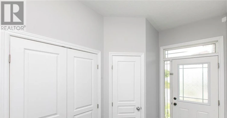 257 Gossamer Street, Ottawa, ON, K1W 0B2 - 2