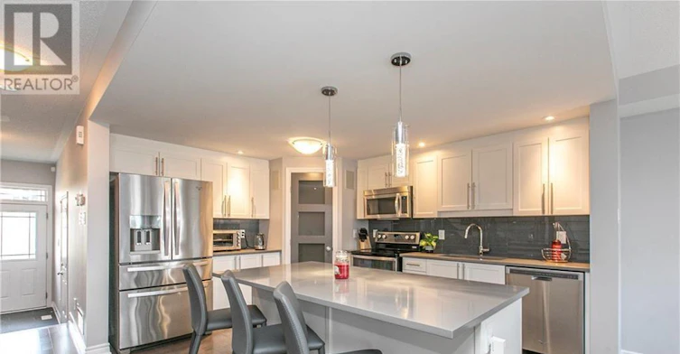 257 Gossamer Street, Ottawa, ON, K1W 0B2 - 11