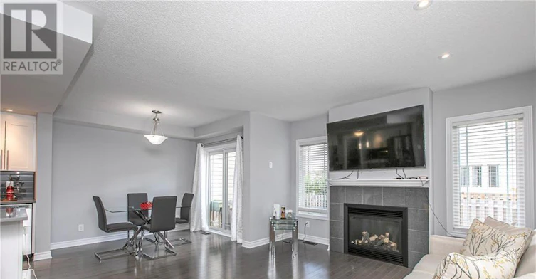 257 Gossamer Street, Ottawa, ON, K1W 0B2 - 3