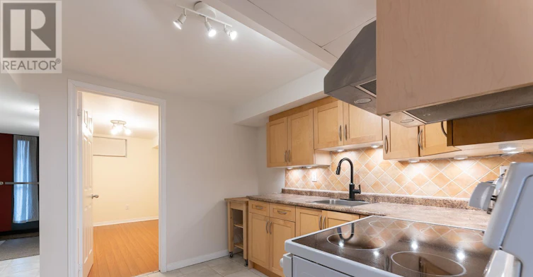 BASEMENT-38 Osler Street, Toronto, ON, M6P 4A2