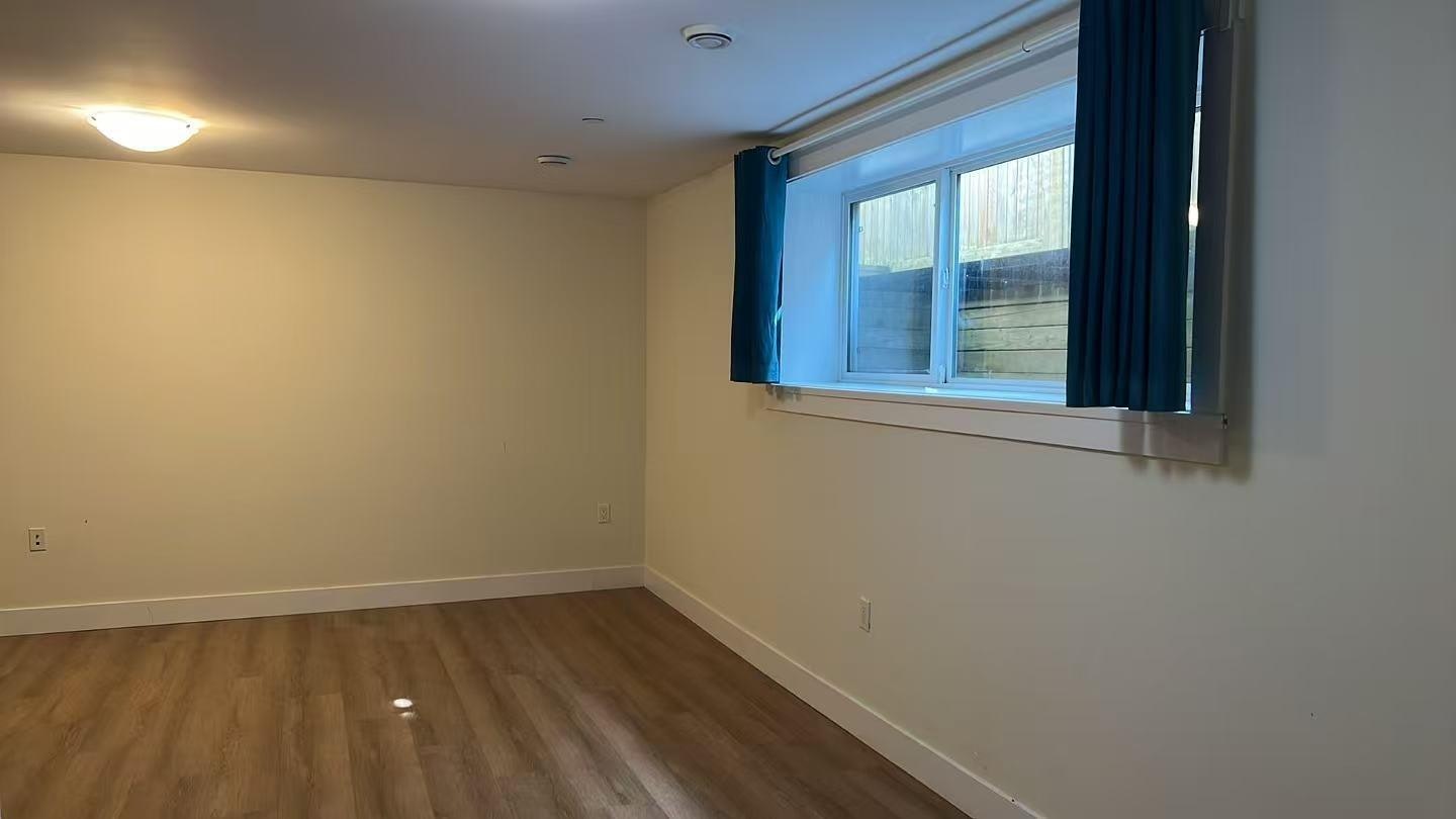 Ground Level-13766 NORTH Bluff Road, Surrey, BC, V4B 3B9 - 11