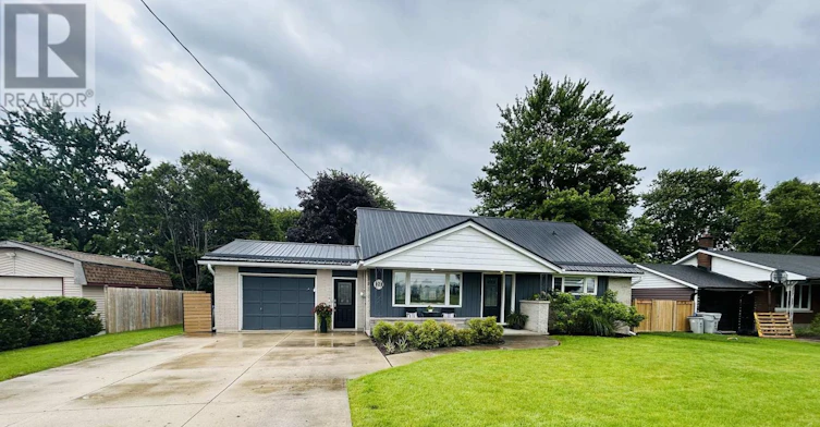 121 Wellington Street W, Exeter, ON, N0M 1S2 - 2